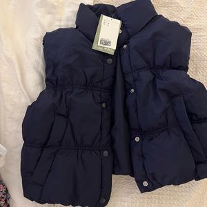 Cropped navy vest, nwt